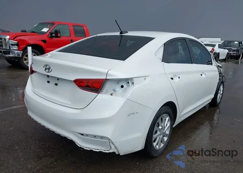 2021 Hyundai Accent Sel z USA, uszkodzony, nr VIN 3KPC24A64ME135173
